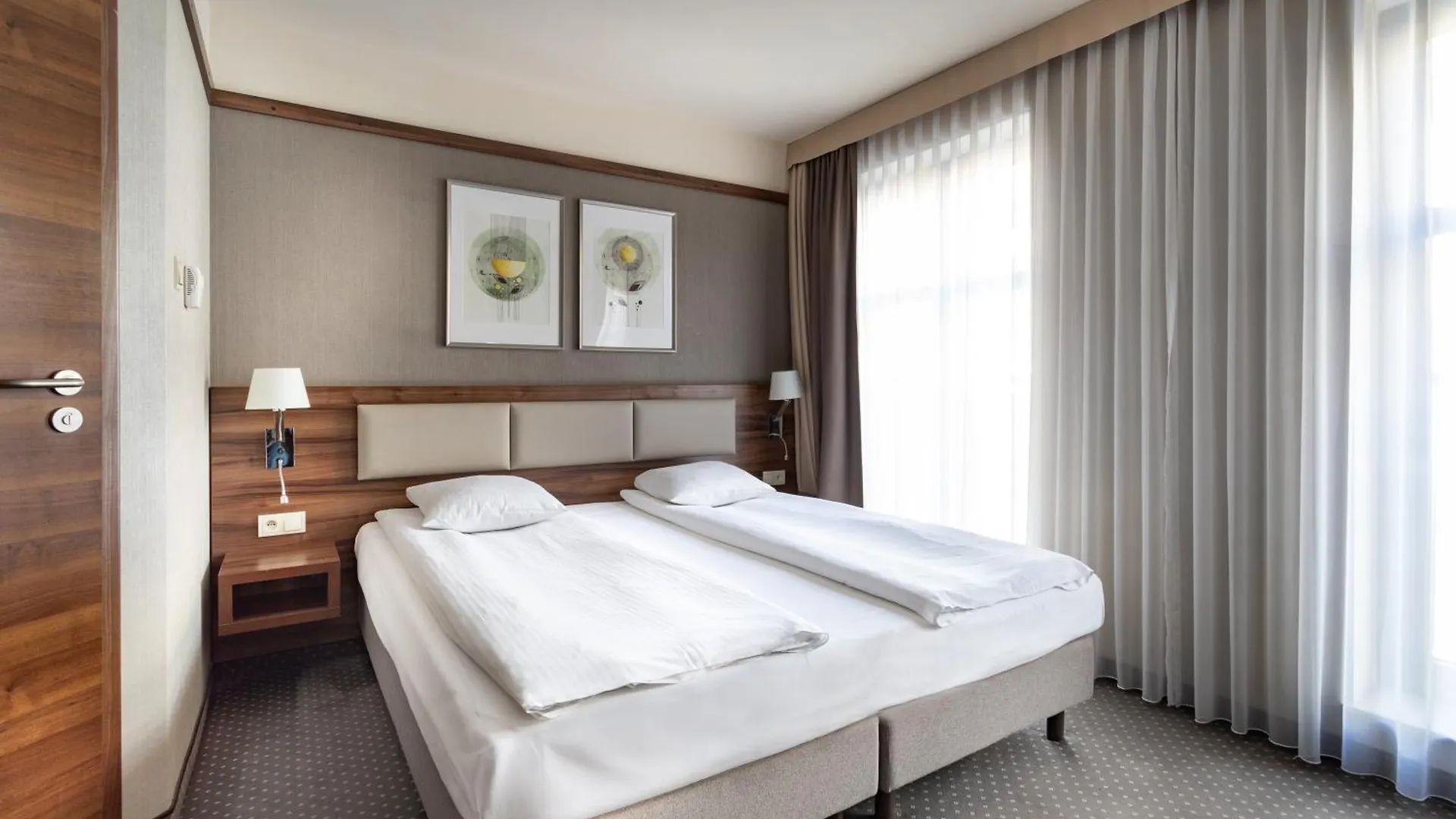 Golden Tulip Krakow City Center Hotel